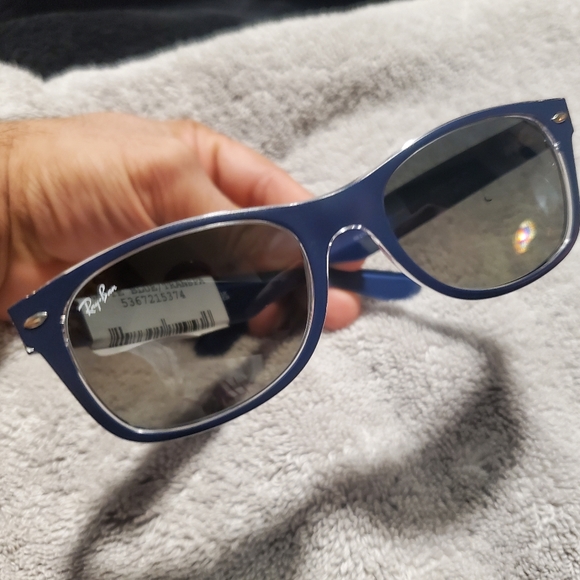 Ray-Ban RB2132 55 cm New Wayfarer Sunglasses - Blue/Grey - Picture 2 of 4